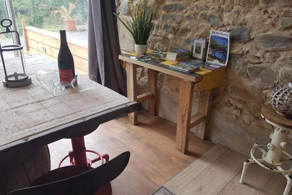Confort Entre Vignes Et Prés Hébergement de vacances Saint-Didier-sur-Beaujeu